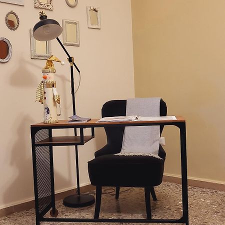 Sole Raggiante Lia Darzillo Daire Afragola Oda fotoğraf